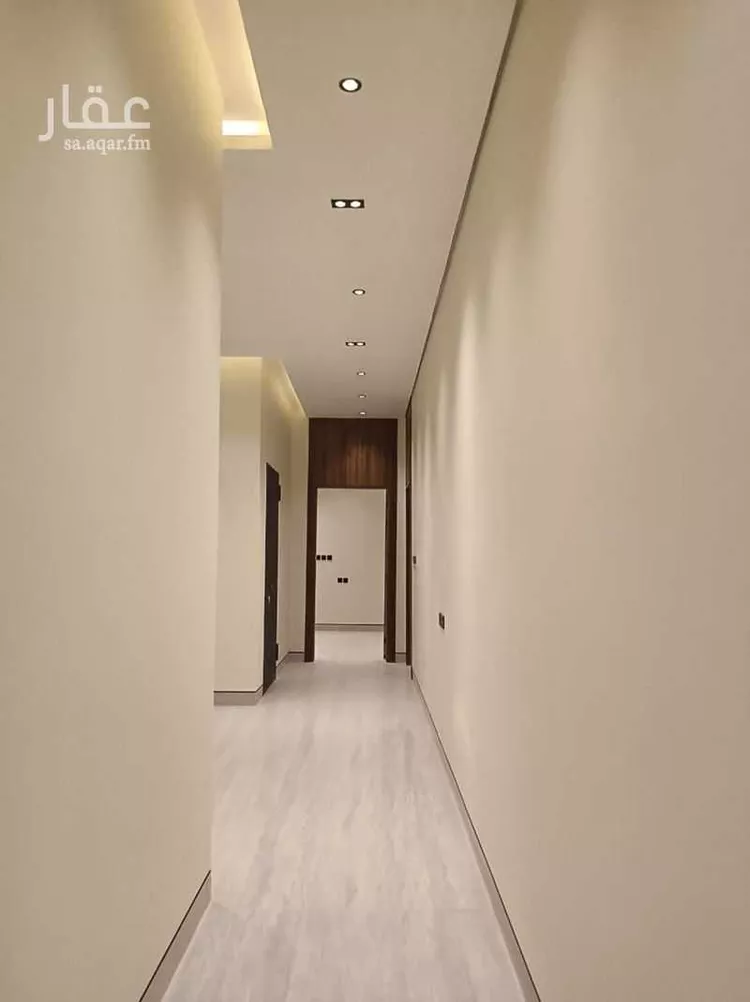 Floor for Sale in Riyadh Al Janadriyah صورة 3