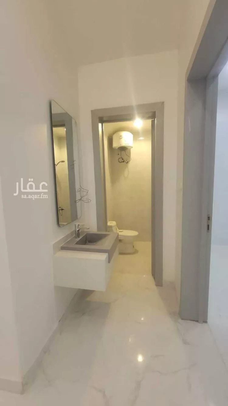فيلا للبيع في شارع أبي العز الحبشي, حي المرجان, مدينة الرياض, منطقة الرياض صورة 2