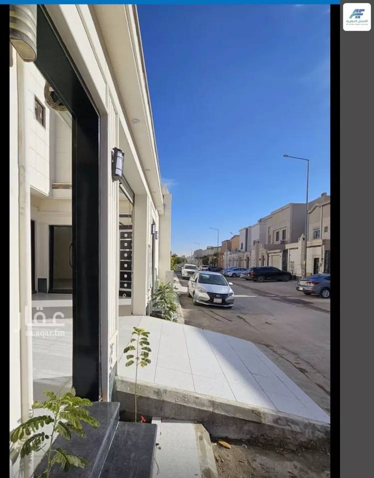 فيلا للبيع في شارع السيف, حي الجنادرية, مدينة الرياض, منطقة الرياض صورة 2