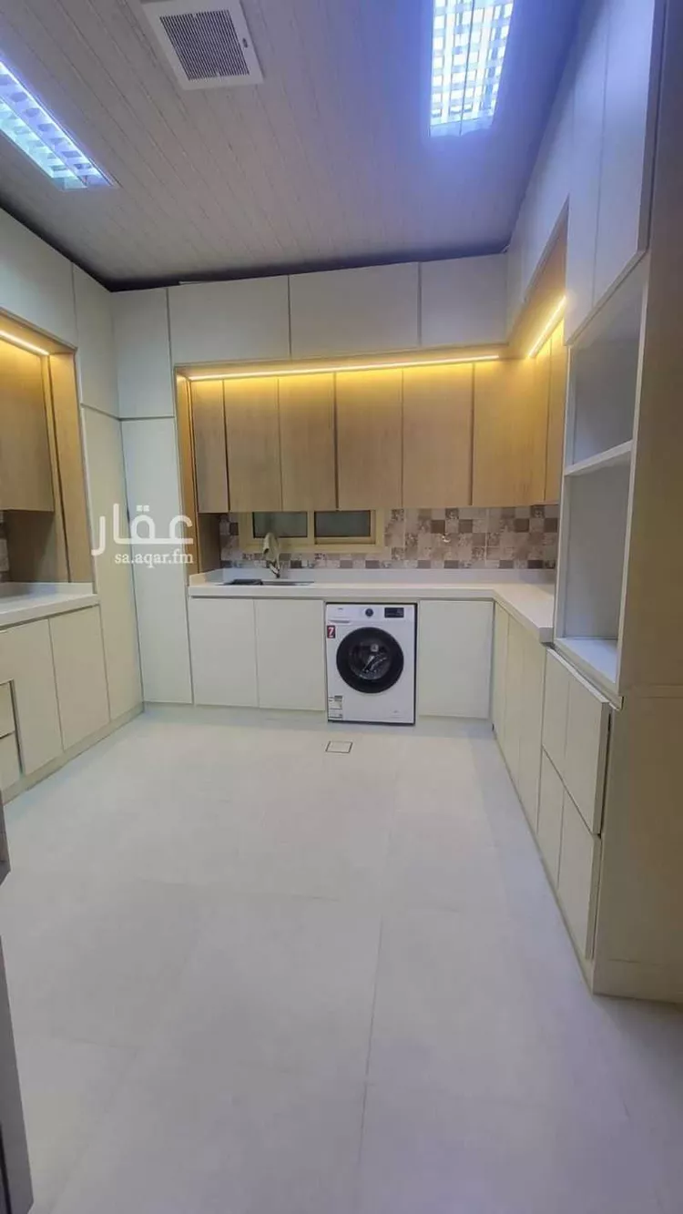 دور للبيع في شارع الجريفة, حي الرمال, مدينة الرياض, منطقة الرياض صورة 5