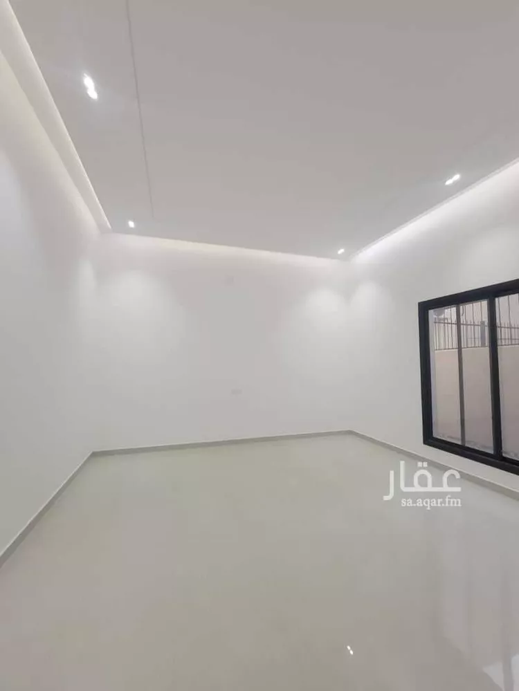 دور للبيع في شارع محمد بن أحمد الفاسي, حي المعيزيلة, مدينة الرياض, منطقة الرياض صورة 5