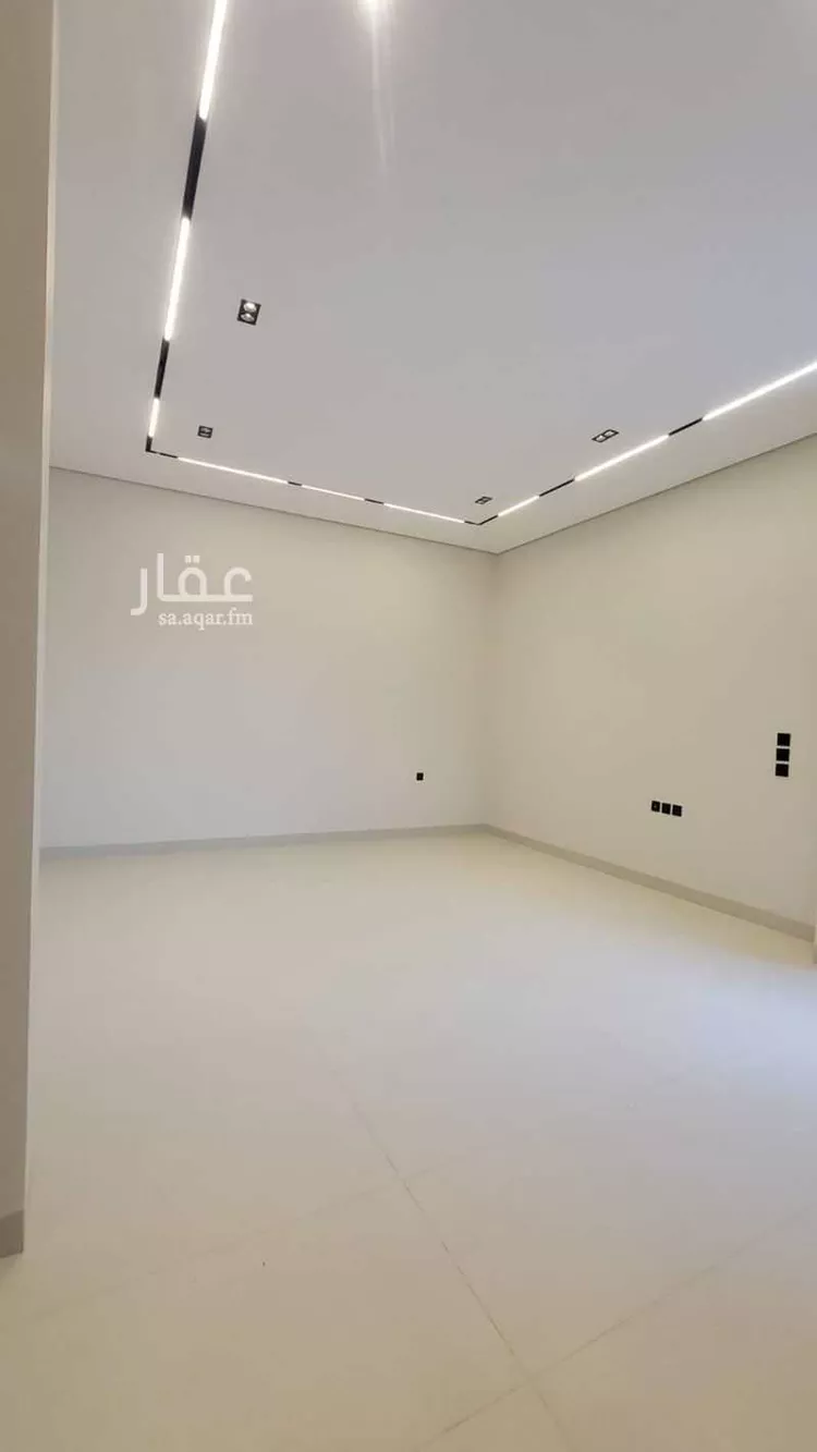 فيلا للبيع في شارع المجيمز, حي المعيزيلة, مدينة الرياض, منطقة الرياض 8