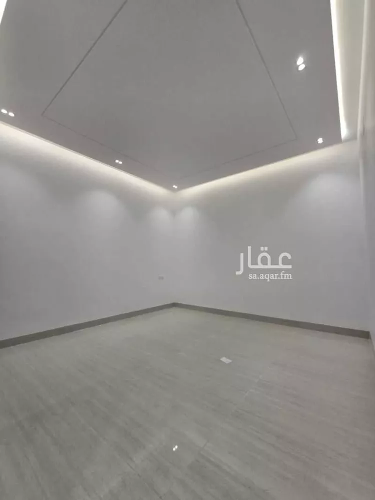 فيلا للبيع في شارع محمد بن أحمد الفاسي, حي الرمال, مدينة الرياض, منطقة الرياض صورة 5