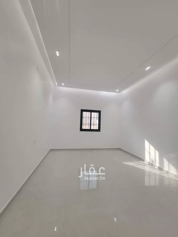 دور للبيع في شارع محمد بن أحمد الفاسي, حي المعيزيلة, مدينة الرياض, منطقة الرياض 12