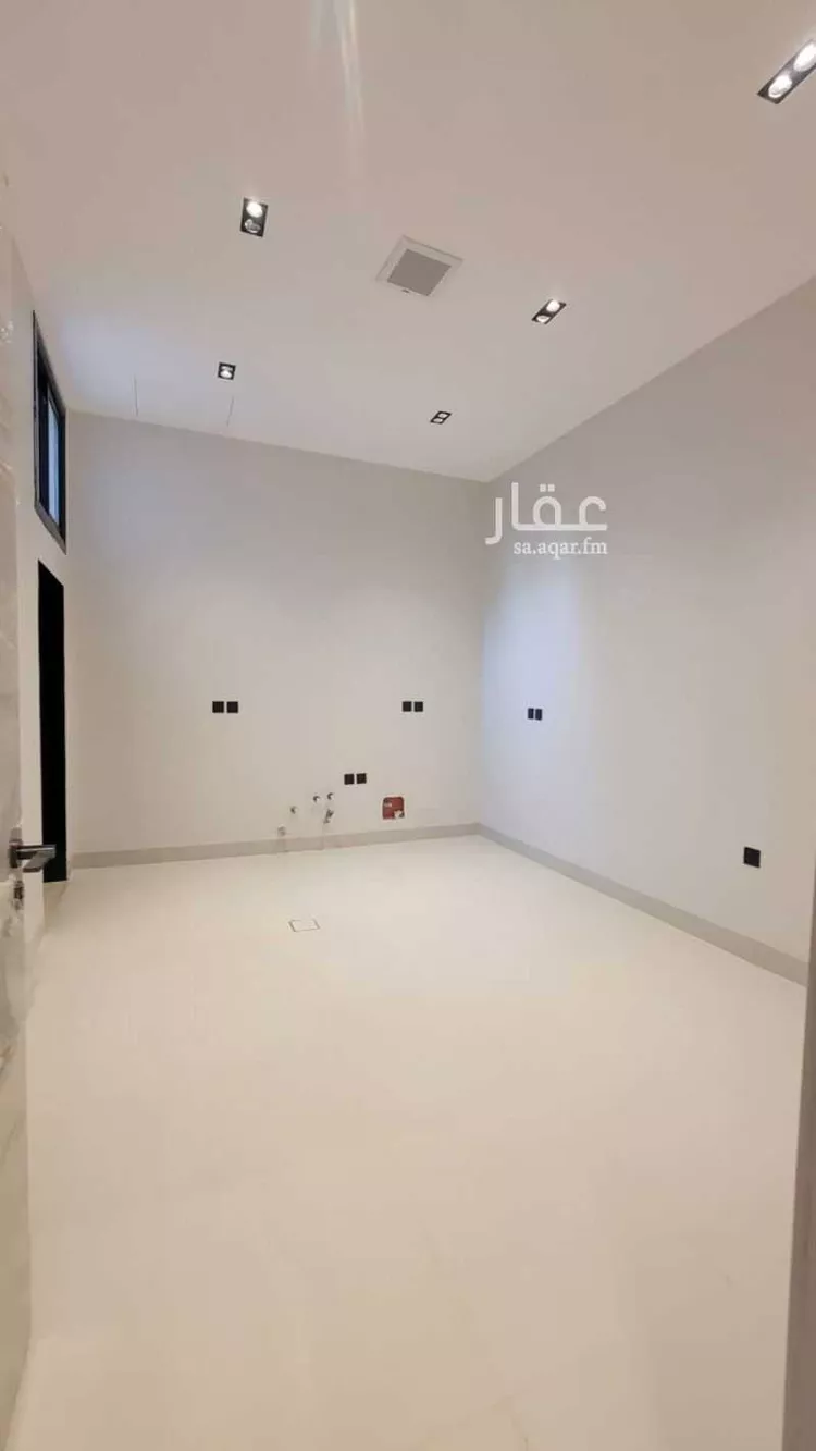 فيلا للبيع في شارع المجيمز, حي المعيزيلة, مدينة الرياض, منطقة الرياض صورة 4