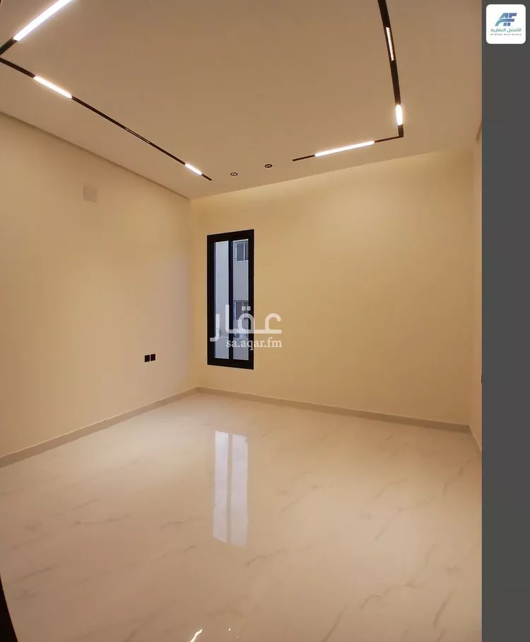 Floor for Sale in Riyadh Ar Rimal 8
