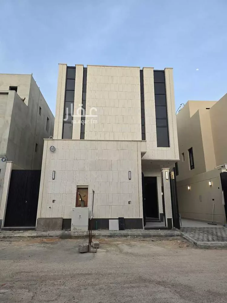 فيلا للبيع في شارع يعقوب بن عمرو, حي الرمال, مدينة الرياض, منطقة الرياض