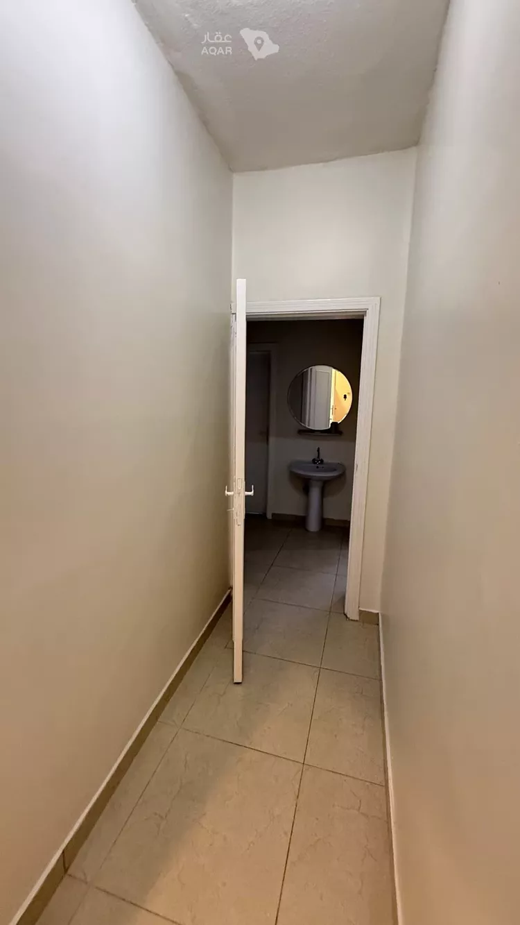 Floor for Rent in Riyadh Ar Rawabi 3