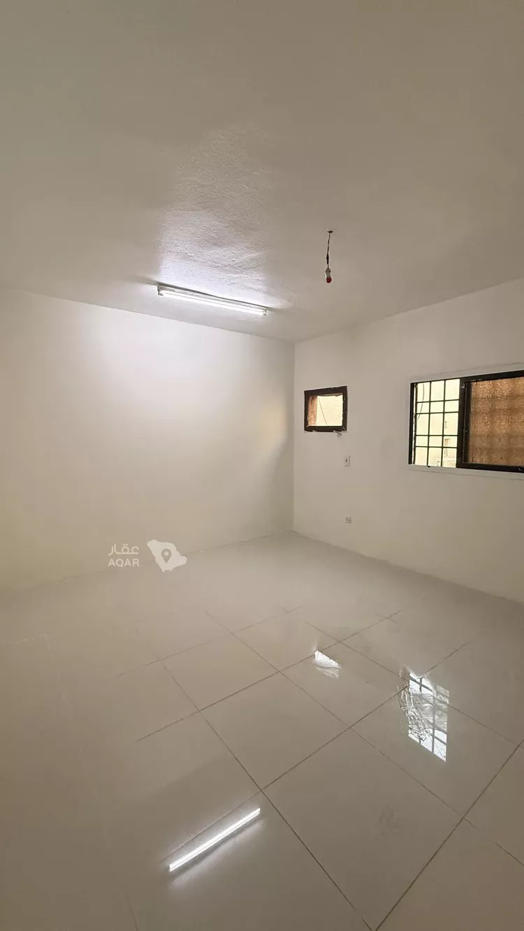 Floor for Rent in Riyadh Ar Rawabi 11