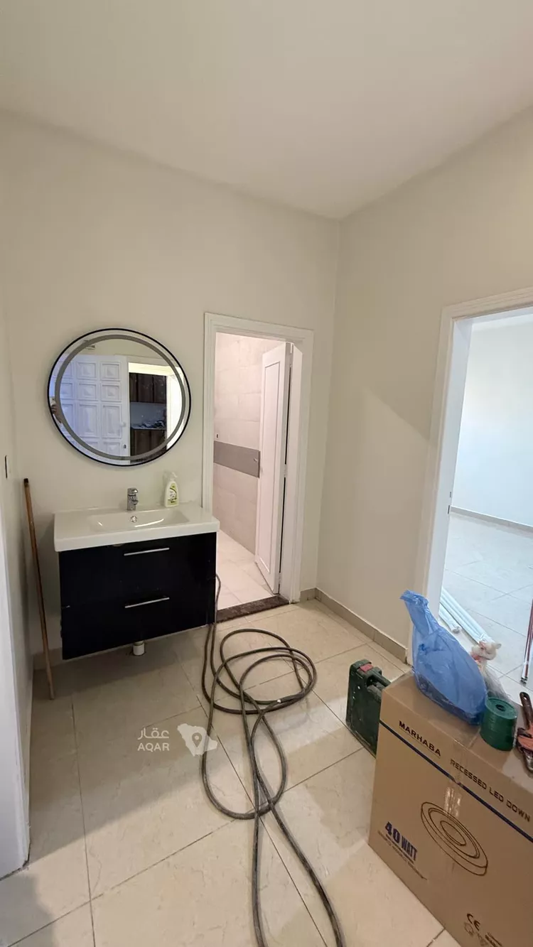 Floor for Rent in Riyadh Ar Rawabi 7