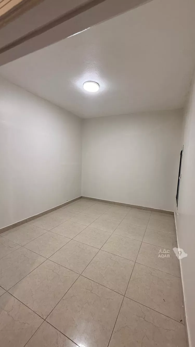 Floor for Rent in Riyadh Ar Rawabi 10