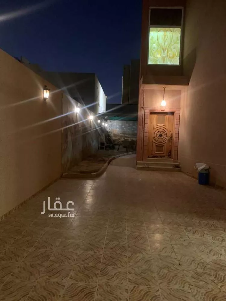 فيلا للبيع في شارع الكرا, حي إشبيلية, مدينة الرياض, منطقة الرياض صورة 2