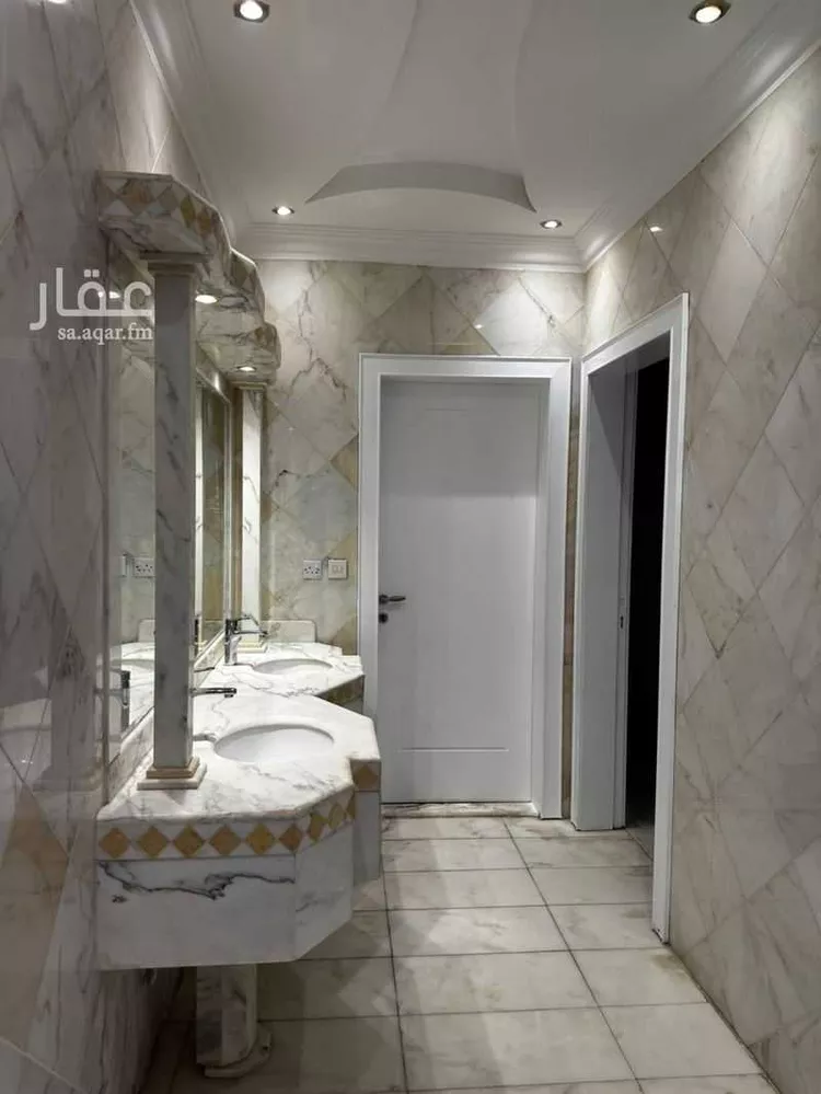فيلا للبيع في شارع الحاسى, حي النفل, مدينة الرياض, منطقة الرياض صورة 5