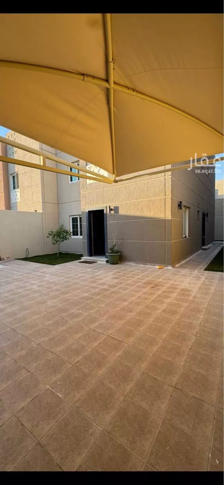 Villa for Sale in Riyadh King Khalid International Airport