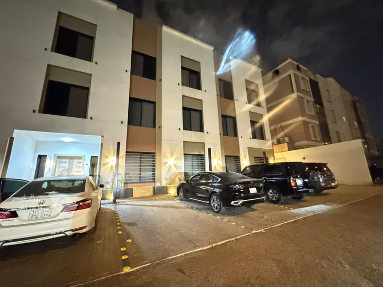 شقة للبيع في شارع الفروسية, حي ظهرة لبن, مدينة الرياض, منطقة الرياض 7