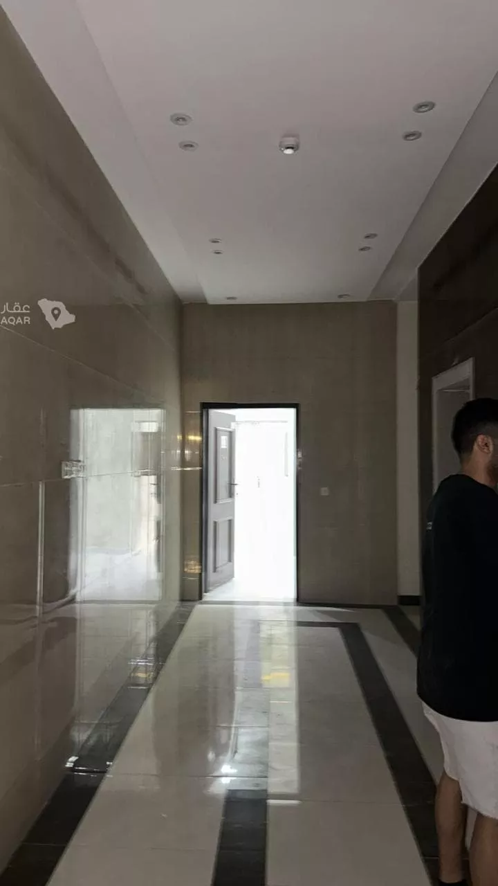 عمارة للإيجار في شارع السلطان قابوس بن سعيد, حي القادسية, مدينة الرياض, منطقة الرياض 3