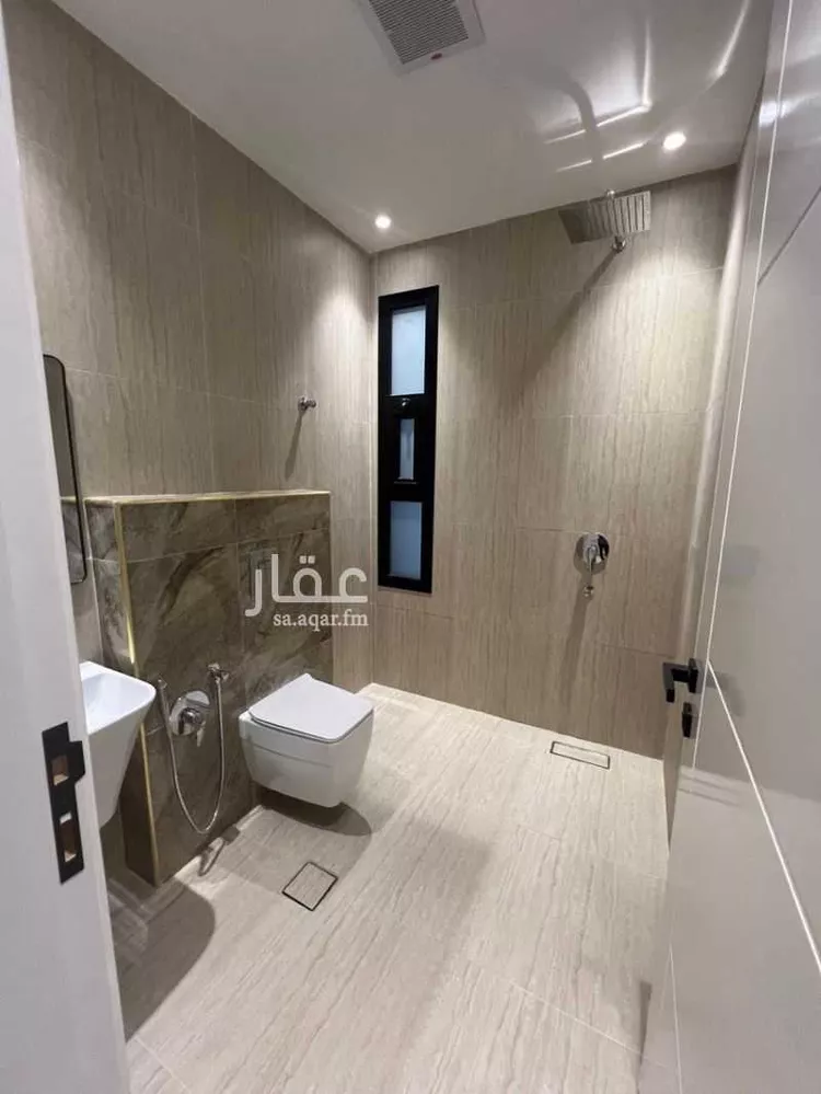 فيلا للإيجار في شارع عبدالله بن أبي دليم, حي الفاروق, مدينة الرياض, منطقة الرياض صورة 3