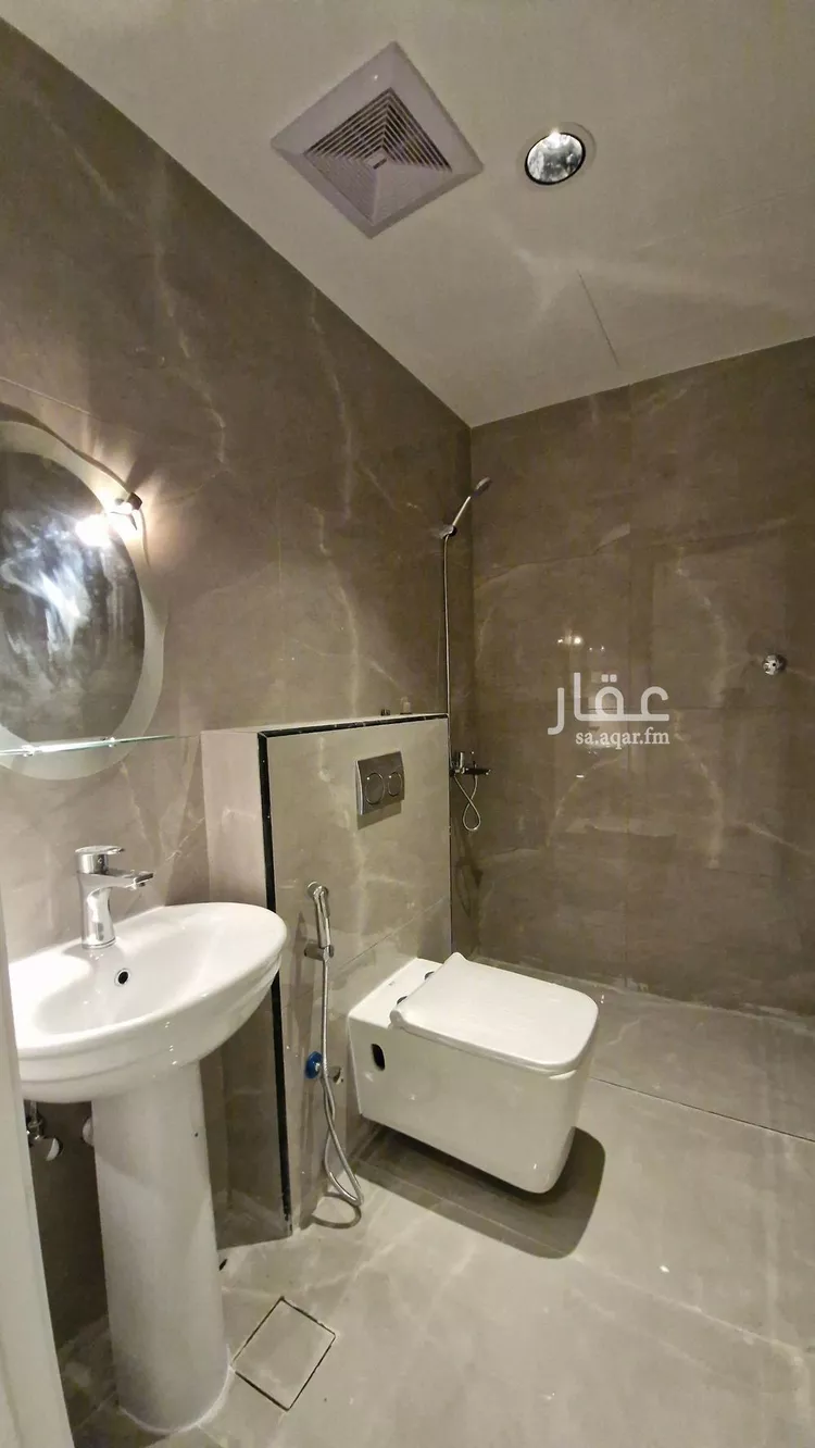 شقة للإيجار في شارع حسن الابريقي, حي الراكة الجنوبية, مدينة الخبر, المنطقة الشرقية صورة 5
