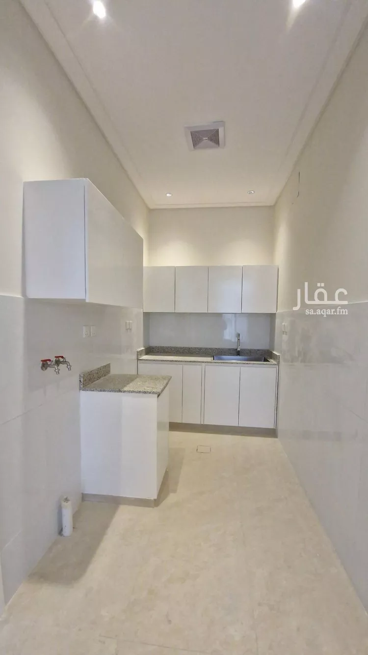 شقة للإيجار في شارع حسن الابريقي, حي الراكة الجنوبية, مدينة الخبر, المنطقة الشرقية 8