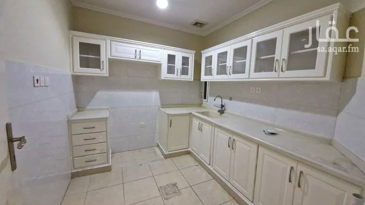 شقة للإيجار في شارع اسماء بن مالك, حي الصفاء, مدينة الدمام, المنطقة الشرقية صورة 2