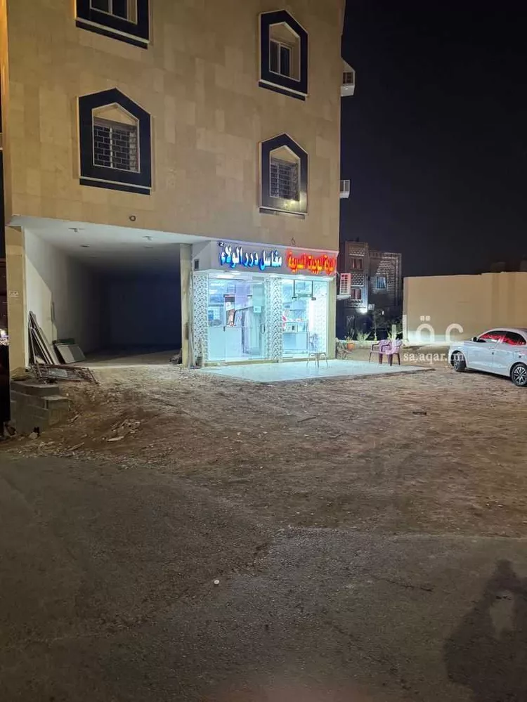 محل للإيجار في شارع حدير ابن كريب ، حي الظاهرة ، المدينة المنورة ، منطقة المدينة المنورة صورة 3