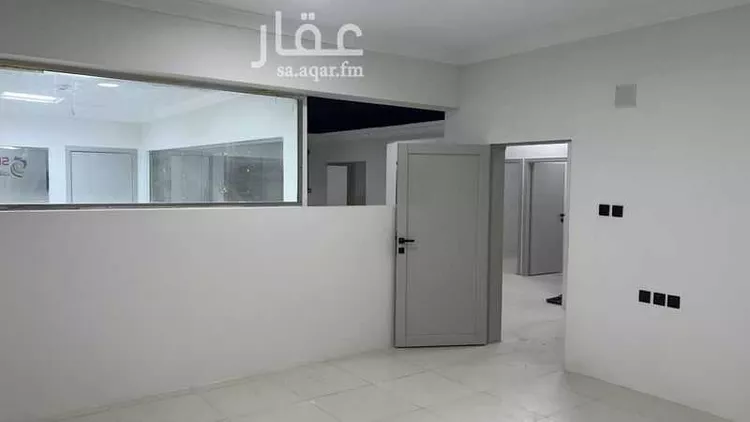 مكتب تجاري للإيجار في شارع عمر بن الخطاب الفرعي, حي الملز, مدينة الرياض, منطقة الرياض 7