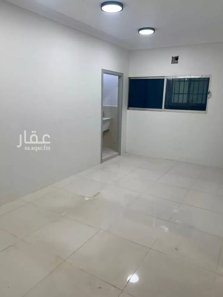 مكتب تجاري للإيجار في شارع عمر بن الخطاب الفرعي, حي الملز, مدينة الرياض, منطقة الرياض 8