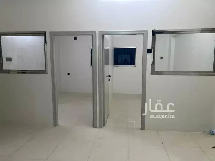 مكتب تجاري للإيجار في شارع عمر بن الخطاب الفرعي, حي الملز, مدينة الرياض, منطقة الرياض 9
