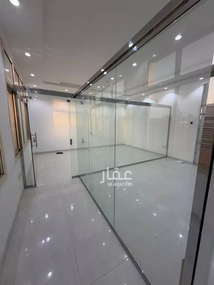 مكتب تجاري للإيجار في شارع السلامه, حي النرجس, مدينة الرياض, منطقة الرياض 8