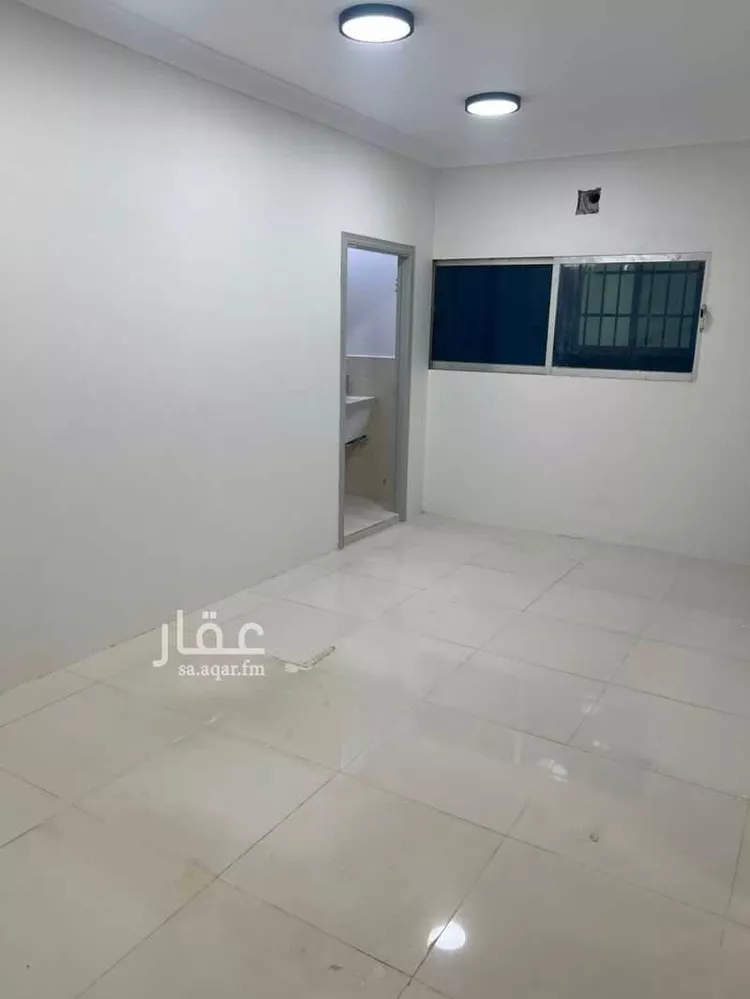 مكتب تجاري للإيجار في شارع عمر بن الخطاب الفرعي, حي الملز, مدينة الرياض, منطقة الرياض 8