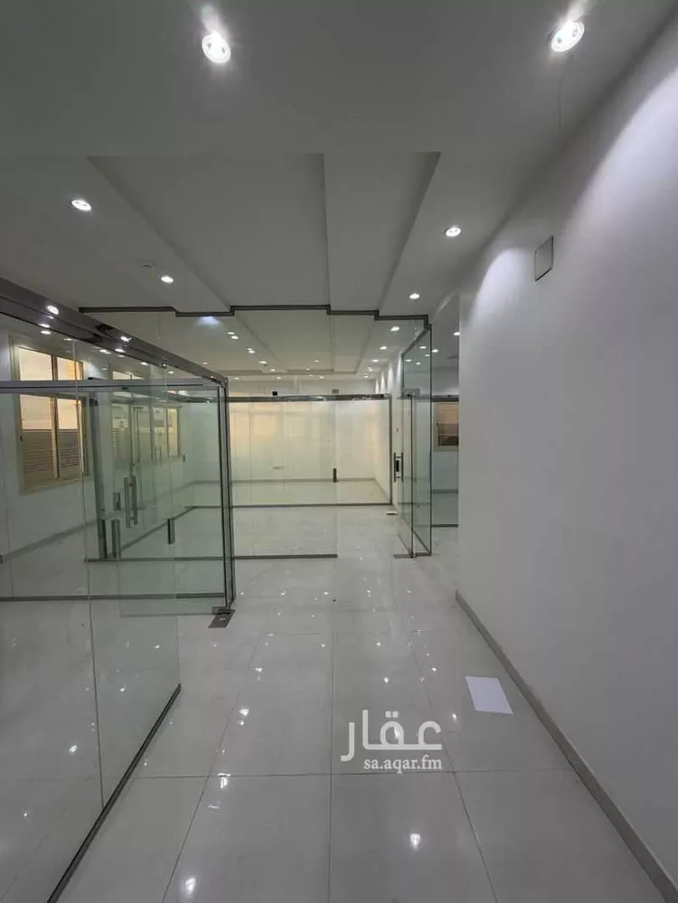 مكتب تجاري للإيجار في شارع السلامه, حي النرجس, مدينة الرياض, منطقة الرياض 9