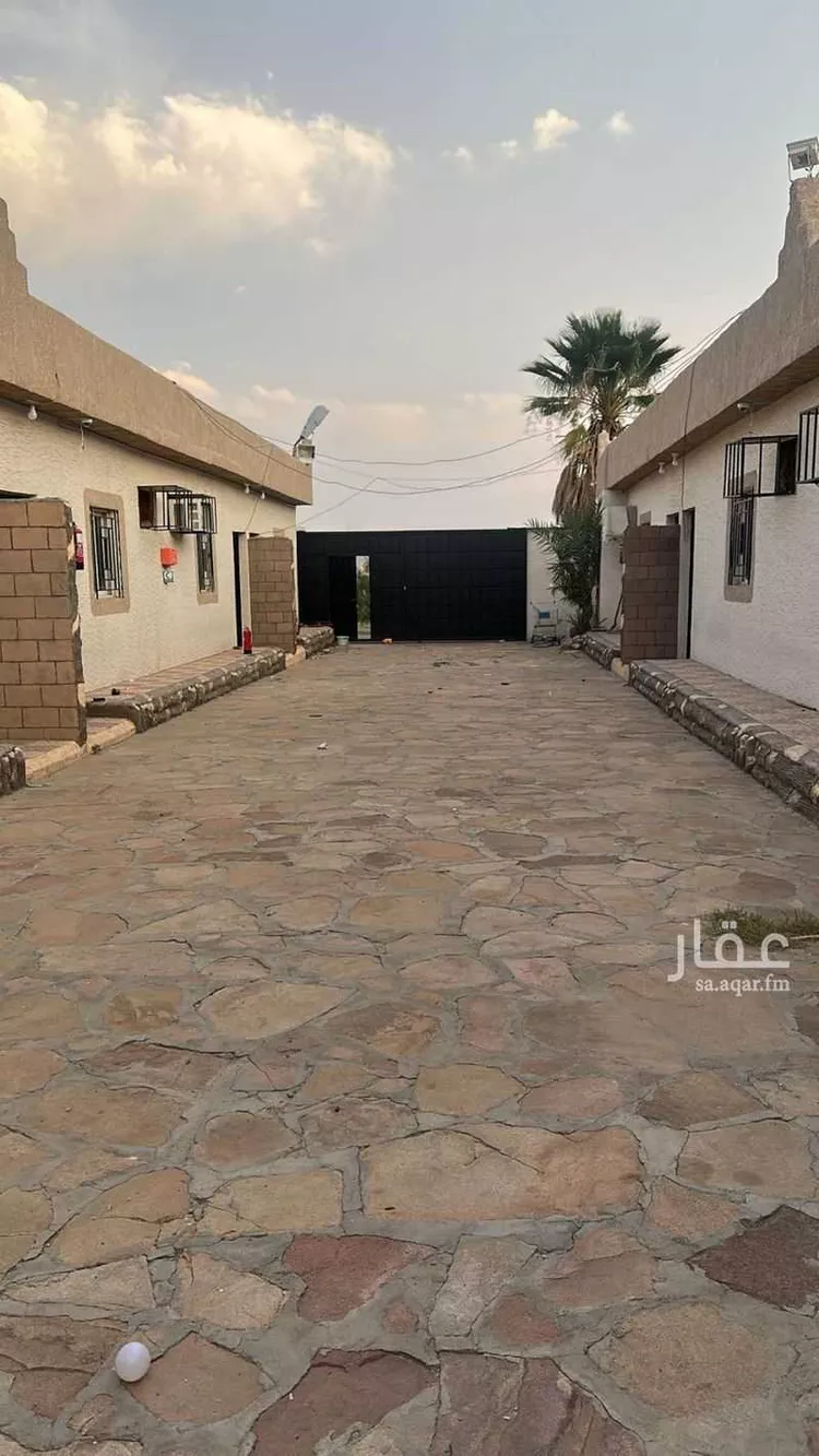 عمارة للبيع في شارع محمد بن علي الحنفي, حي القيروان, مدينة خميس مشيط, منطقة عسير صورة 3