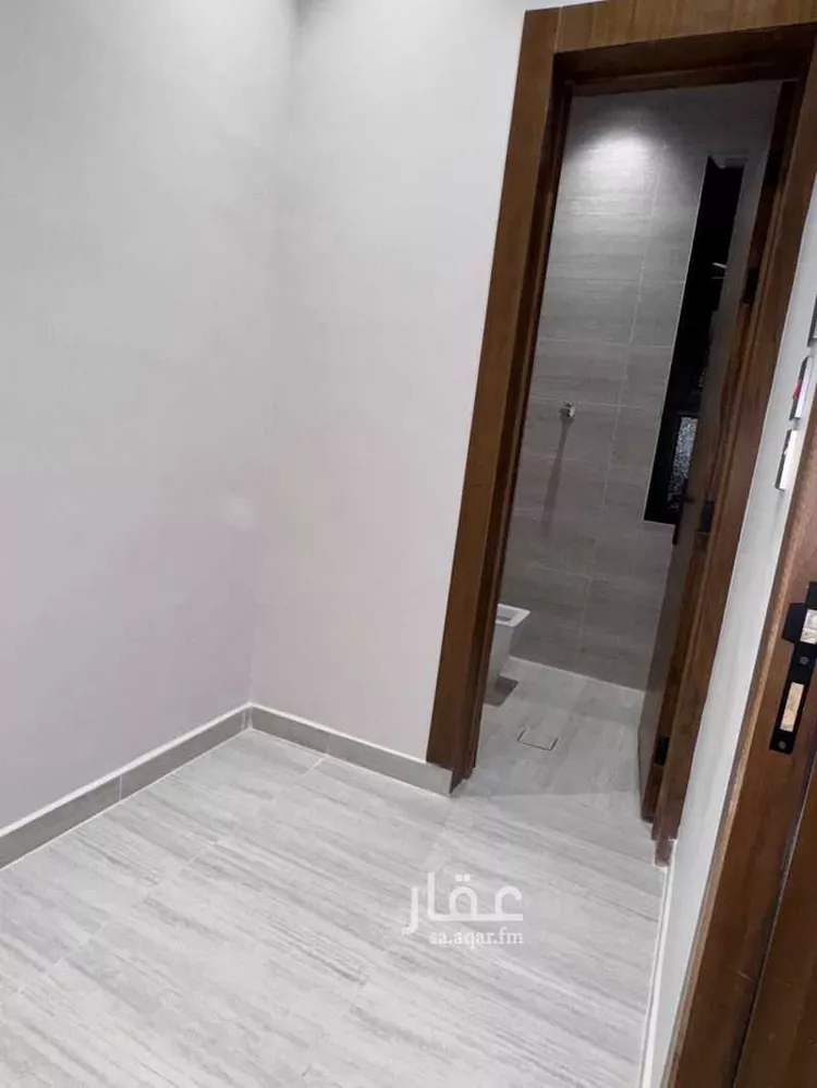 دور للبيع في شارع عبدالواحد بن عبدالسلام, حي الخليج, مدينة الرياض, منطقة الرياض 8