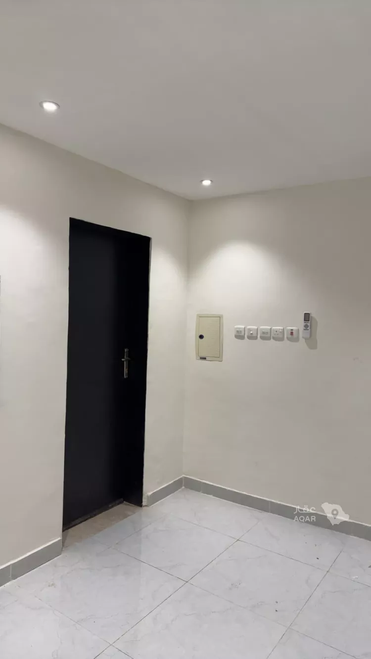 Room for Rent in Riyadh Al Janadriyah صورة 5