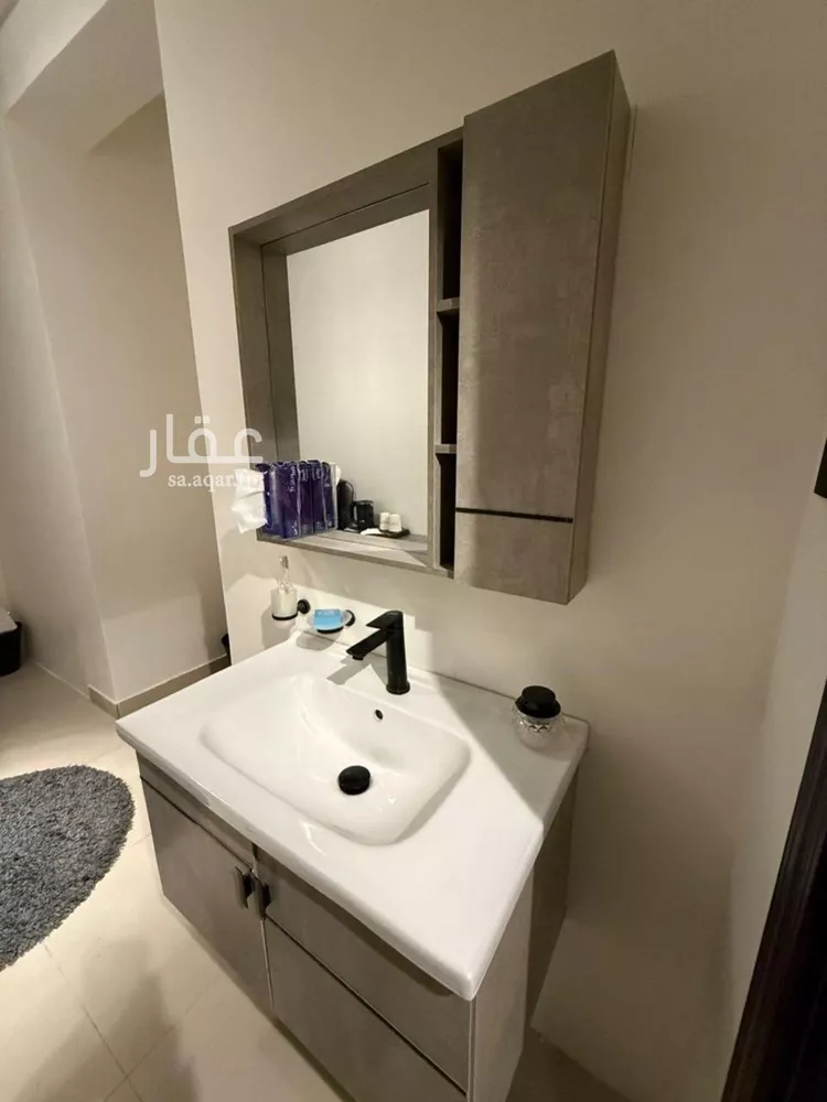 شقة للإيجار في شارع عبدالله بن قيس, حي إشبيلية, مدينة الرياض, منطقة الرياض صورة 5