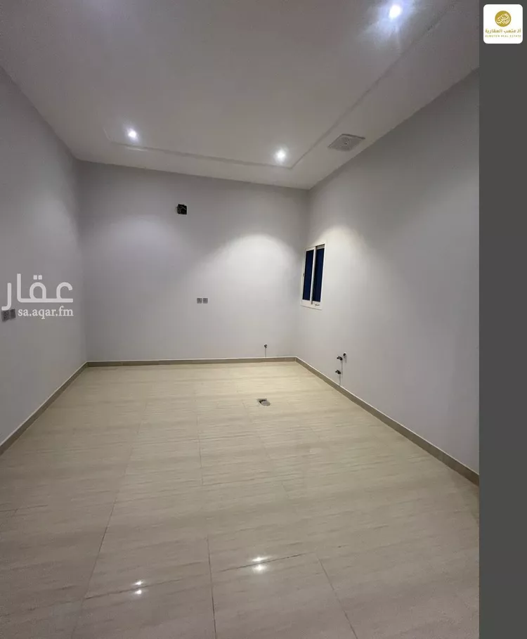 Floor for Rent in Riyadh Al Janadriyah 9