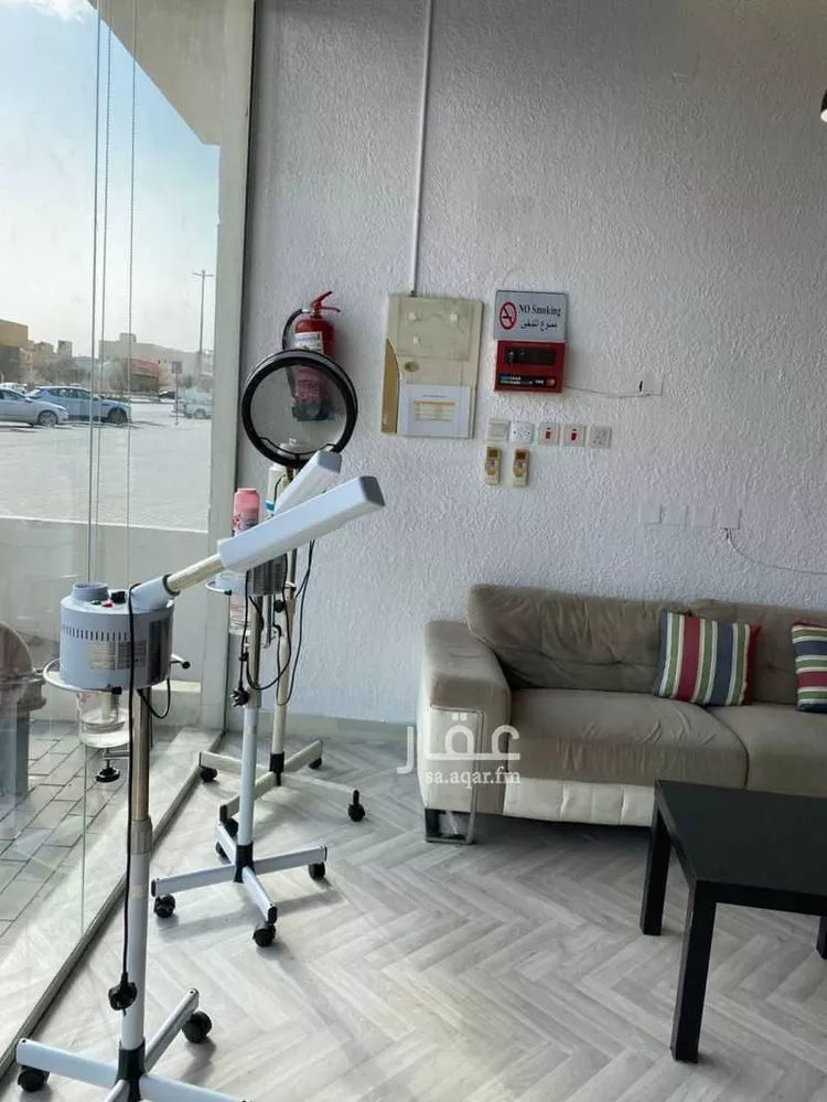 محل للبيع في الرياض ، حي ظهرة لبن ، منطقة الرياض صورة 2