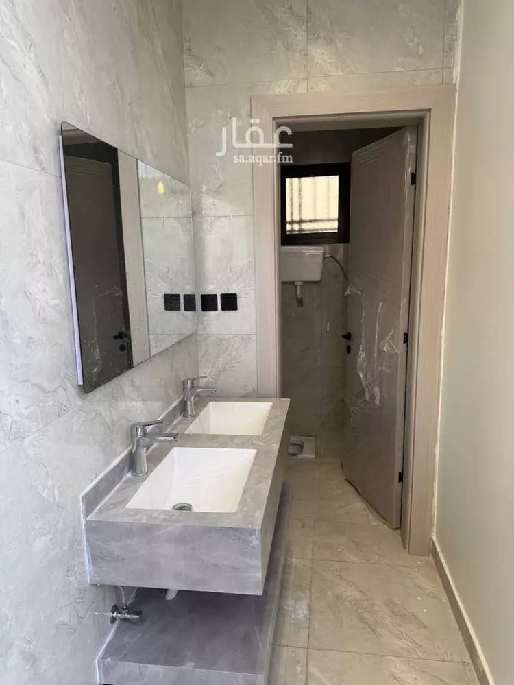 دور للبيع في شارع اوس ابن اوس, حي سكة الحديد, مدينة المدينة المنورة, منطقة المدينة المنورة صورة 3