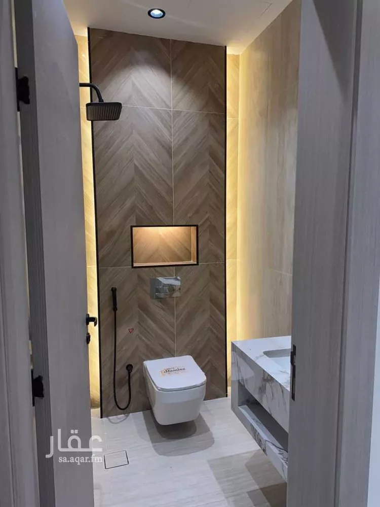 فيلا للبيع في شارع محمد بن صالح الصيمري, حي الدفاع, مدينة المدينة المنورة, منطقة المدينة المنورة صورة 3