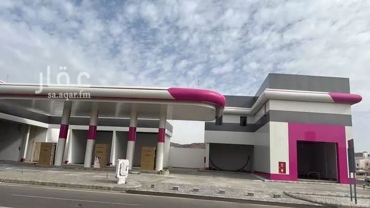 محل للبيع في شارع ثابت بن يسار, حي السلام, مدينة المدينة المنورة, منطقة المدينة المنورة