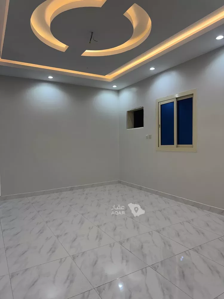 شقة للإيجار في شارع عمرو ابن عبيدالله الحضرمي, حي الدفاع, مدينة المدينة المنورة, منطقة المدينة المنورة 3