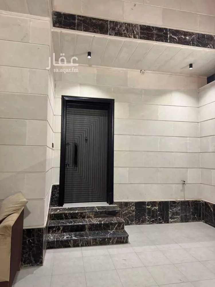دور للبيع في شارع الحكم ابن مينا ابن الانصاري, حي سكة الحديد, مدينة المدينة المنورة, منطقة المدينة المنورة صورة 3