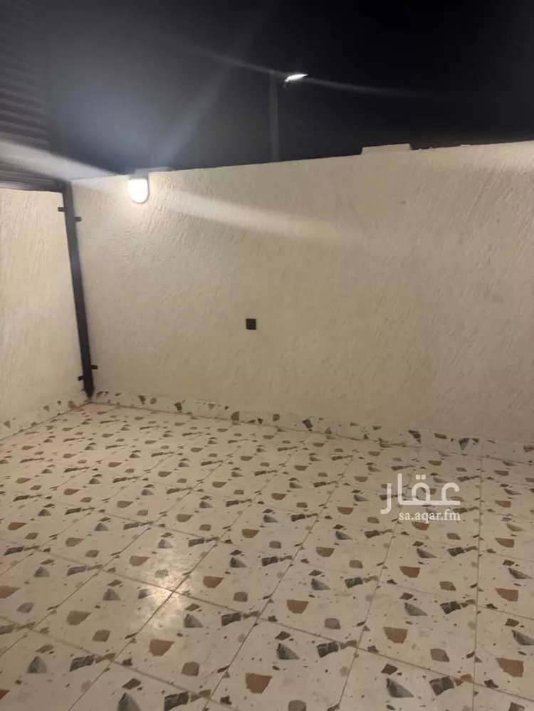 فيلا للبيع في شارع محمد بن صالح الصيمري, حي الدفاع, مدينة المدينة المنورة, منطقة المدينة المنورة صورة 2