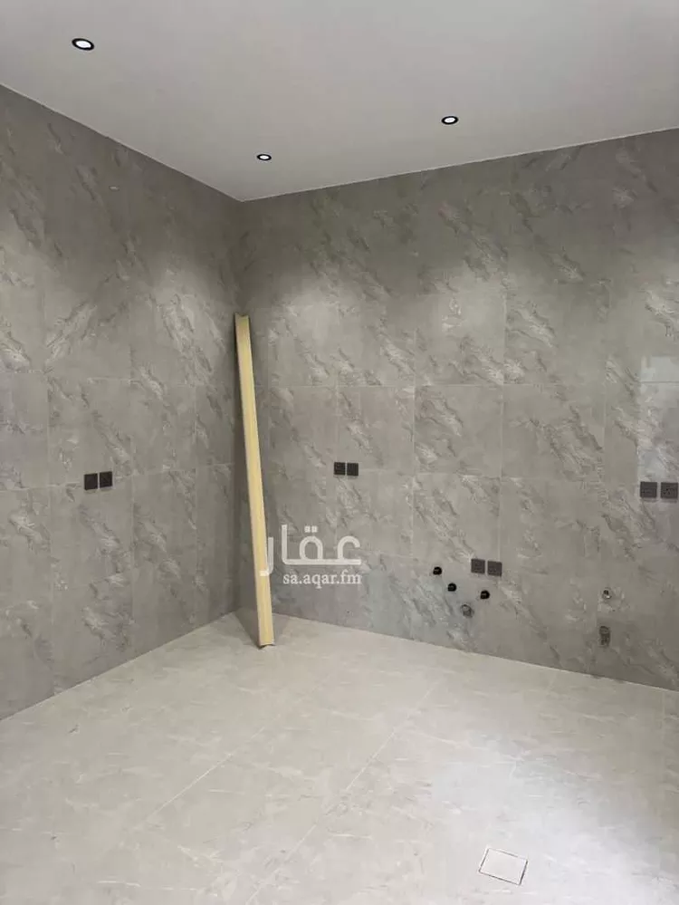 Floor for Sale in Medina As Sikkah Al Hadid 15