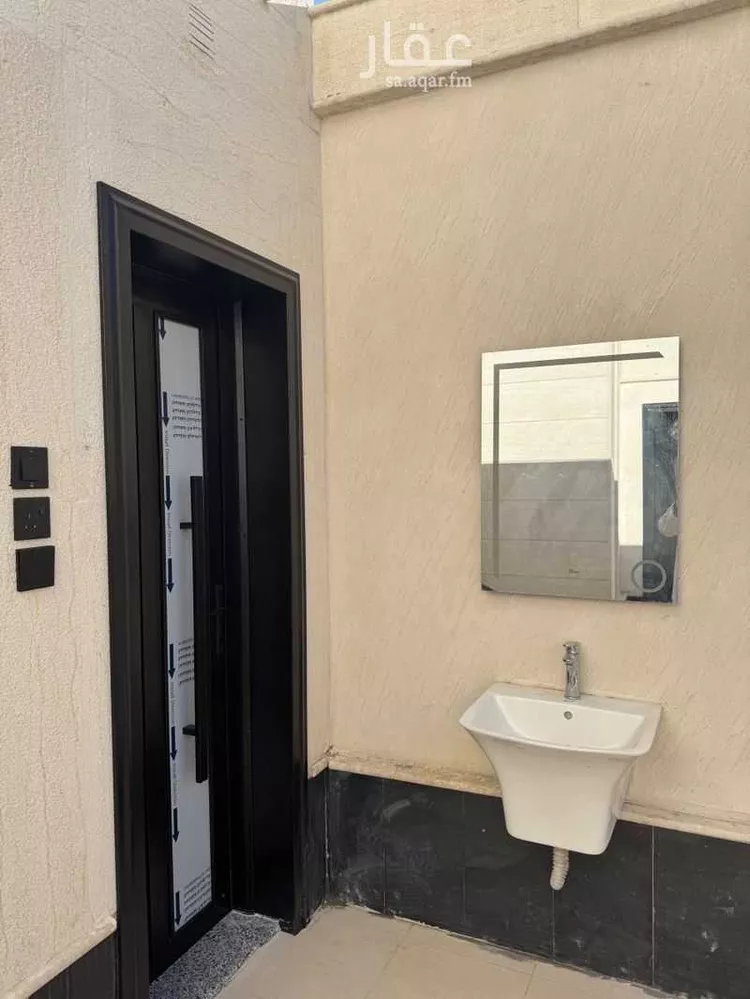 دور للبيع في شارع لقيط ابن ناشرة, حي أبو مرخة, مدينة المدينة المنورة, منطقة المدينة المنورة صورة 5