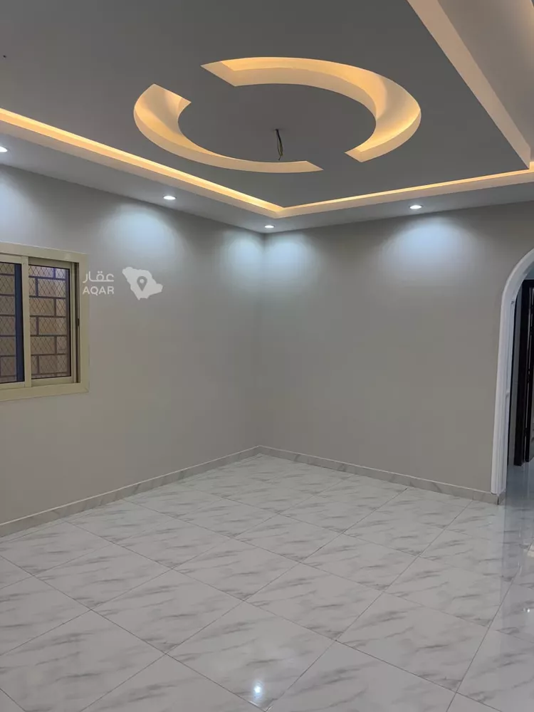 شقة للإيجار في شارع عمرو ابن عبيدالله الحضرمي, حي الدفاع, مدينة المدينة المنورة, منطقة المدينة المنورة 12