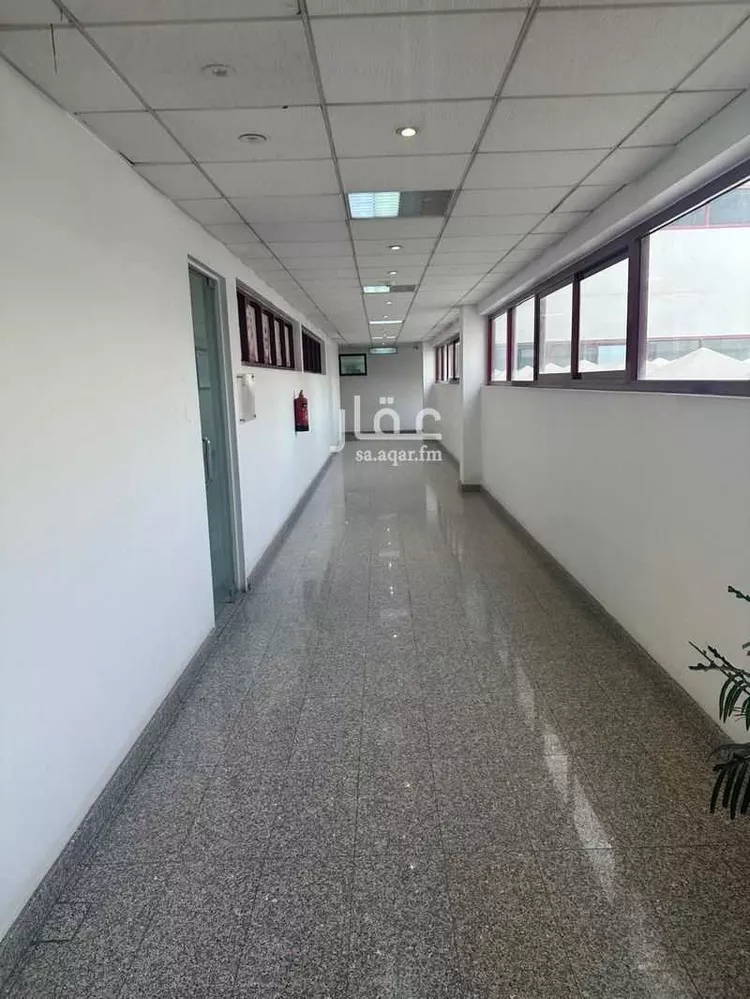 مكتب تجاري للإيجار في شارع التخصصي ، حي المعذر الشمالي ، الرياض ، منطقة الرياض 9