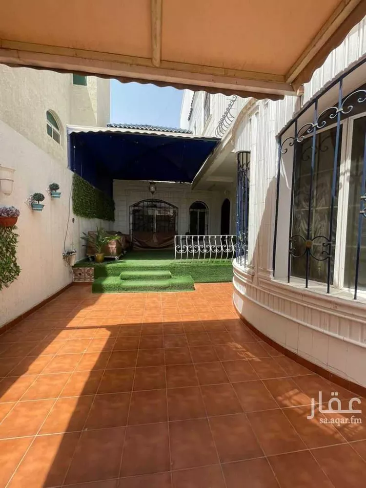 فيلا للبيع في شارع صلاح الدين القرشي, حي الجزيرة, مدينة الرياض, منطقة الرياض صورة 5