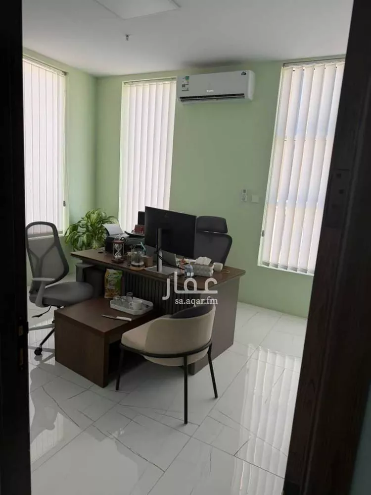 Commercial Office for Rent in Riyadh Al Malqa صورة 2