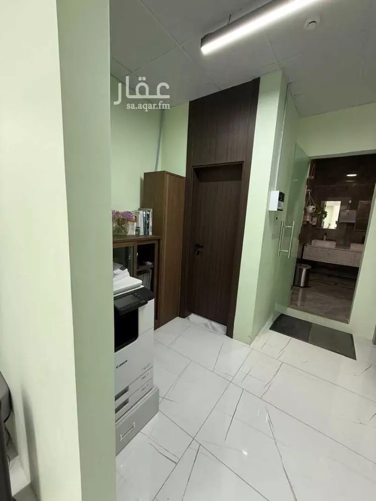 مكتب تجاري للإيجار في شارع طريق الملك فهد, حي الملقا, مدينة الرياض, منطقة الرياض صورة 4